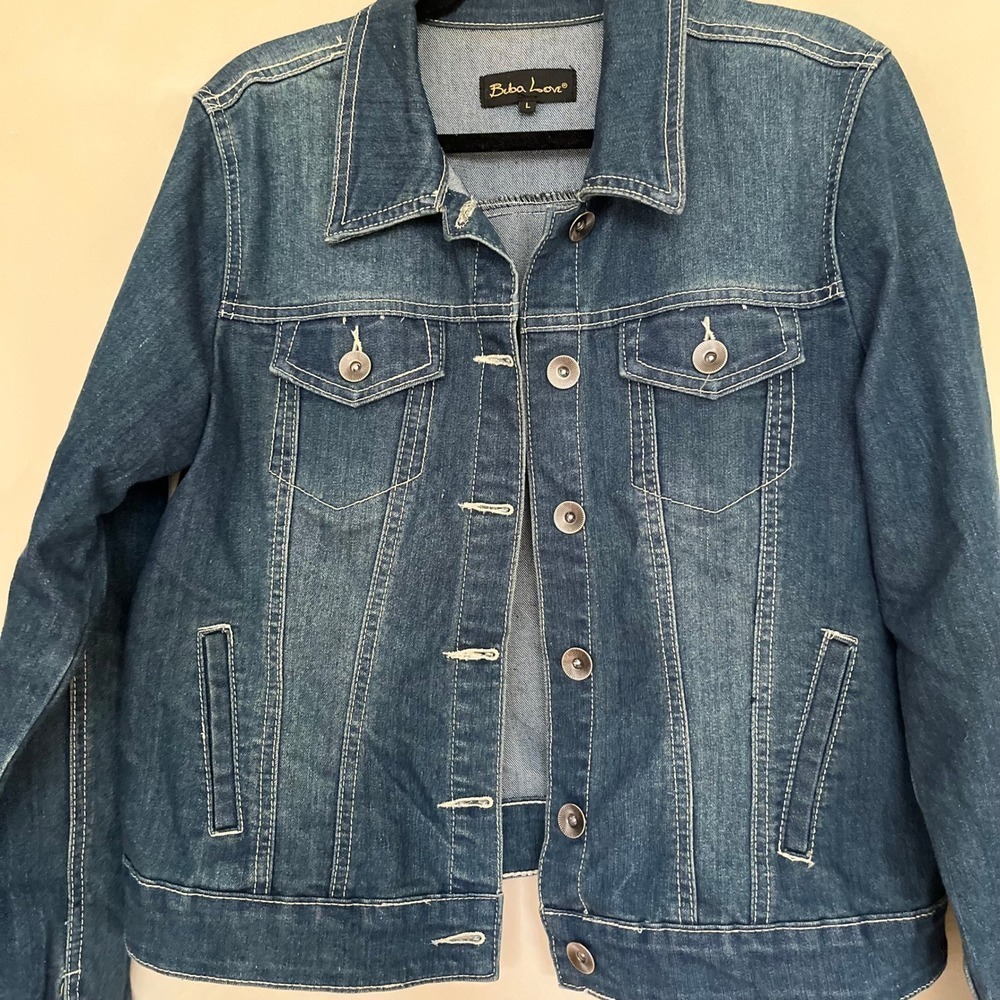 Buba Love Women's Blue Denim Jean Jacket Size L Classic Trucker Style - Picture 2 of 4
